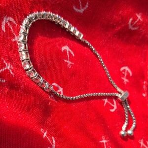 Tocara Gorgeous Sterling Silver Bracelet with DiAmi (J18)